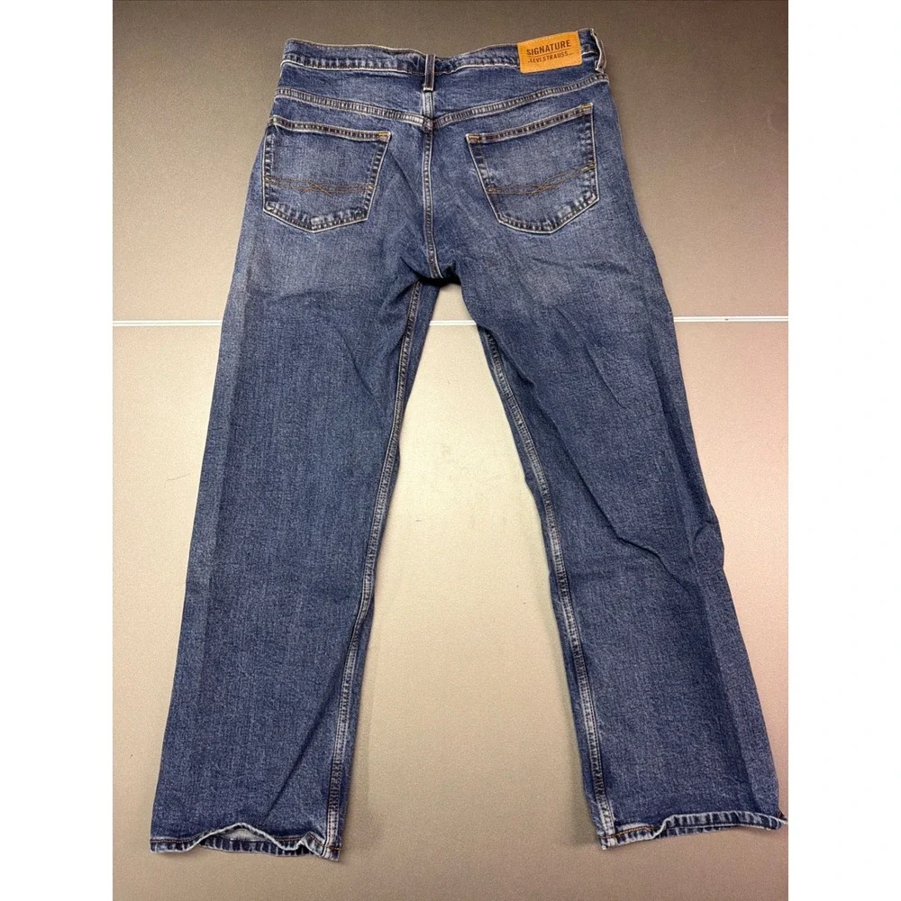 Signature Levi Strauss Mens Loose Fit Jeans Blue Medium Wash 35x28 Denim